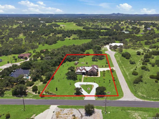 103 William Tobin, Blanco, TX 78606