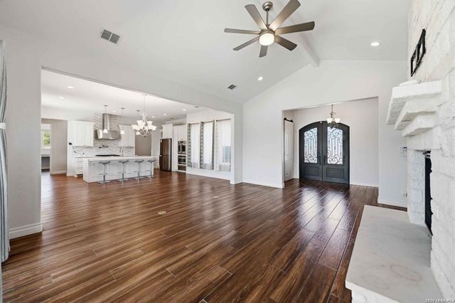 103 William Tobin, Blanco, TX 78606