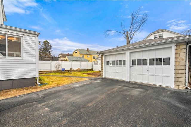 11 Nelson Street, Providence, RI 02908