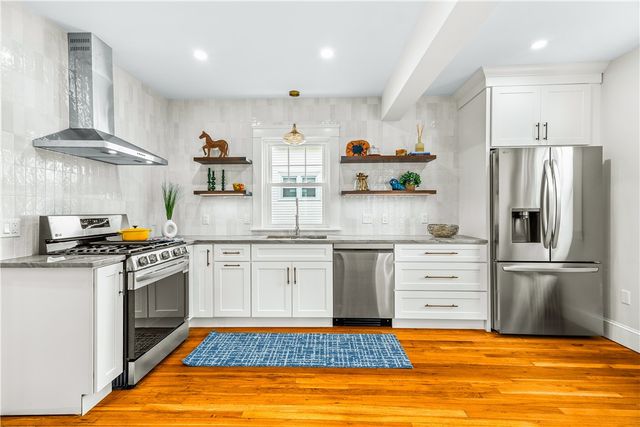 11 Nelson Street, Providence, RI 02908