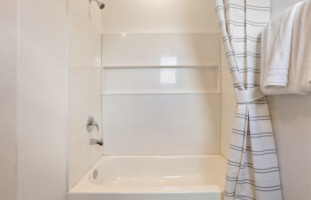 810 High Mesa, Montgomery, TX 77356