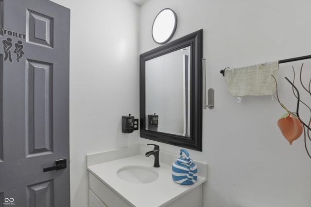 14466 Baldwin Lane, Carmel, IN 46032