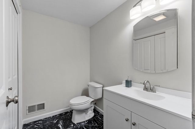 29 Cider Street, Epping, NH 03042