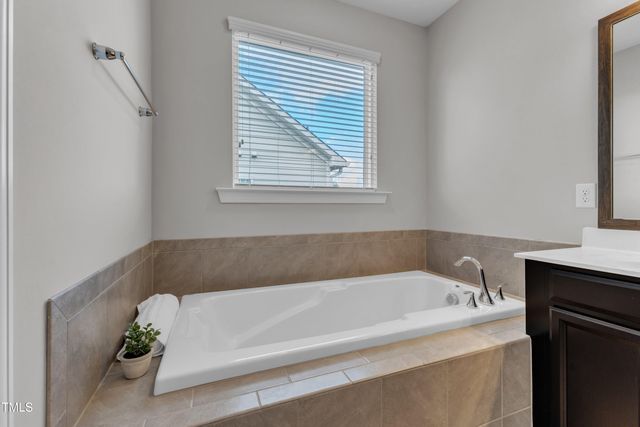 4252 Rockdell Hall Street, Raleigh, NC 27616