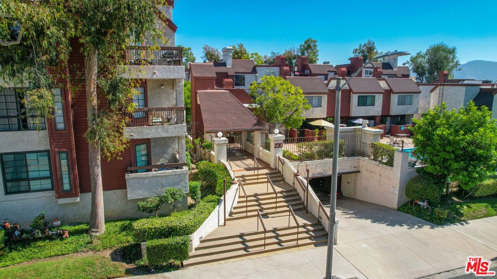 230 Bethany Road 120, Burbank, CA 91504 — exterior