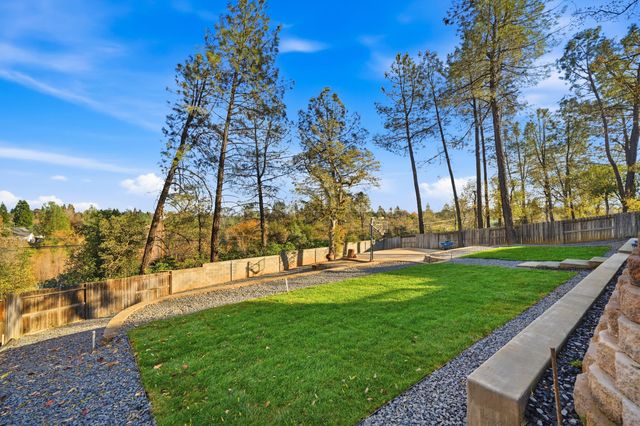 4613 Nantucket Drive, Redding, CA 96001