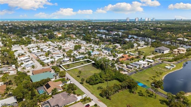 27801 Meadowlark LN, Bonita Springs, FL 34134