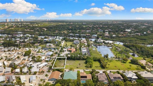 27801 Meadowlark LN, Bonita Springs, FL 34134