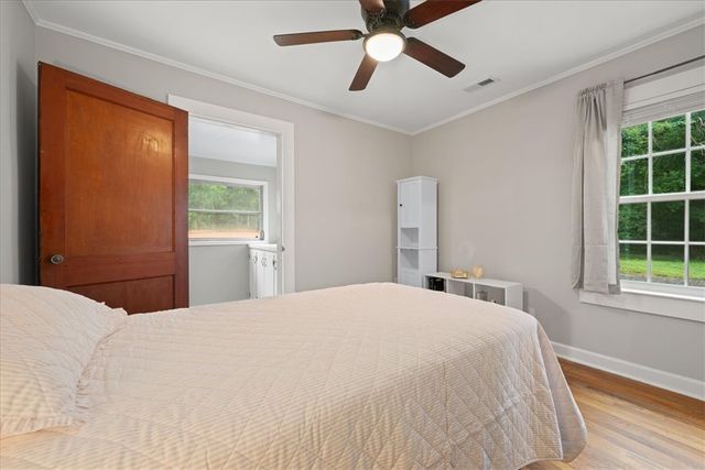 174 Holliday Road, Six Mile, SC 29682