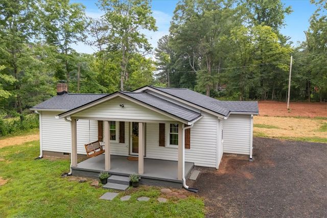 174 Holliday Road, Six Mile, SC 29682