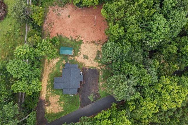 174 Holliday Road, Six Mile, SC 29682