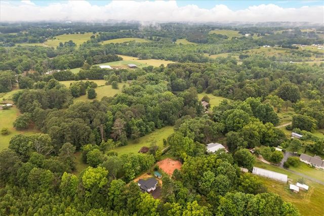 174 Holliday Road, Six Mile, SC 29682