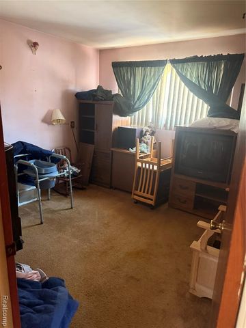 33328 Cheryl Street, Clinton Township, MI 48035