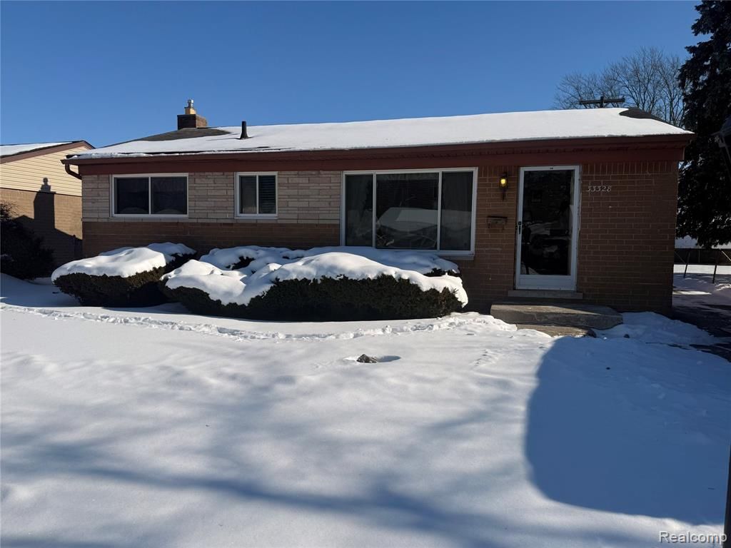 33328 Cheryl Street, Clinton Township, MI 48035
