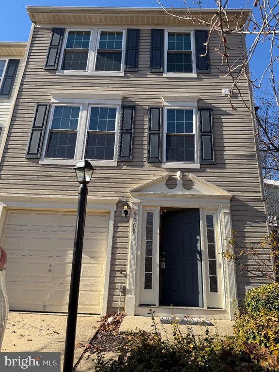 9068 FALCON GLEN CT, Bristow, VA 20136