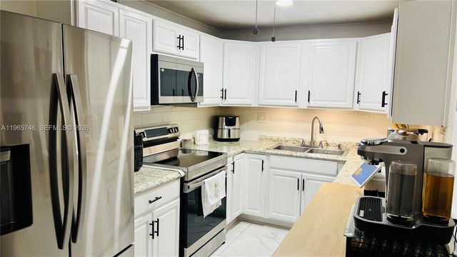 14250 SW 62nd St 319, Miami, FL 33183