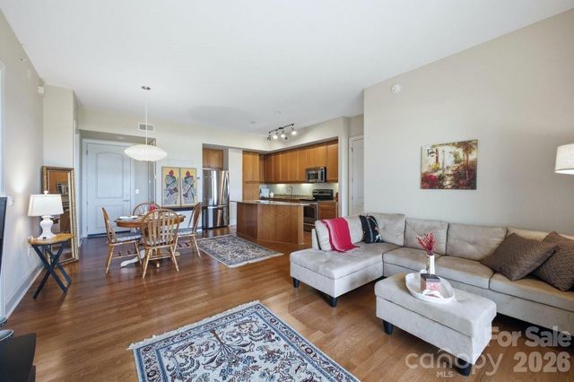 4620 Piedmont Row Drive 714, Charlotte, NC 28210