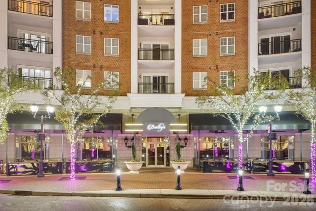 4620 Piedmont Row Drive 714, Charlotte, NC 28210