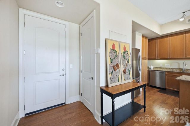 4620 Piedmont Row Drive 714, Charlotte, NC 28210