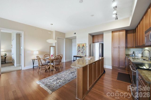 4620 Piedmont Row Drive 714, Charlotte, NC 28210