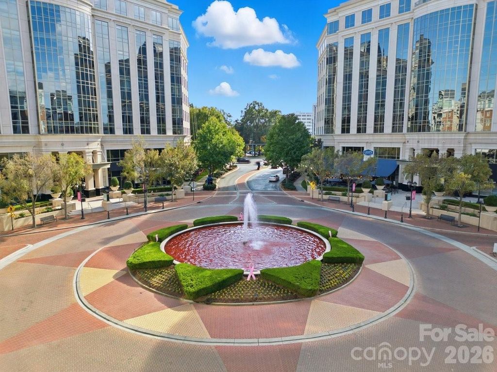 4620 Piedmont Row Drive 714, Charlotte, NC 28210