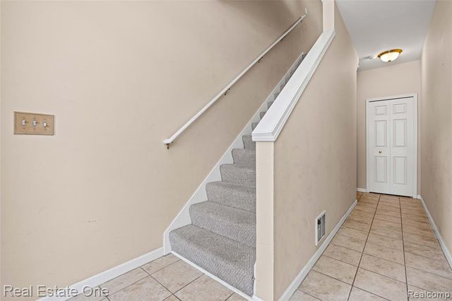 40442 Bay Harbor Lane, Canton, MI 48188