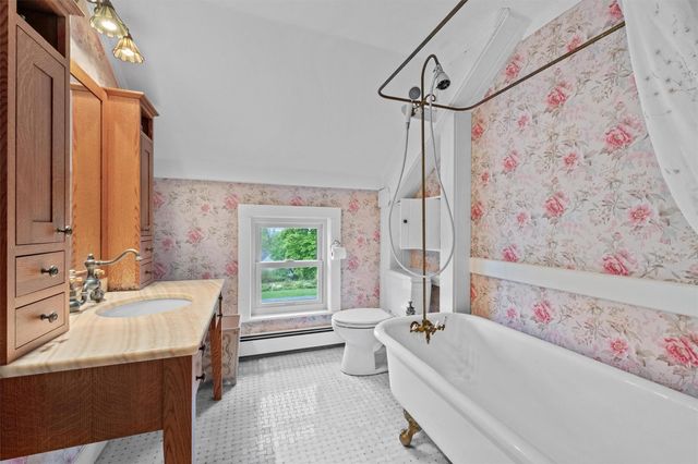 1005 Chapman Street, Yorktown Heights, NY 10598