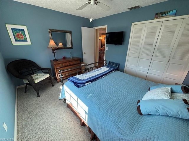 1515 Edgewater CIR, Fort Myers, FL 33919