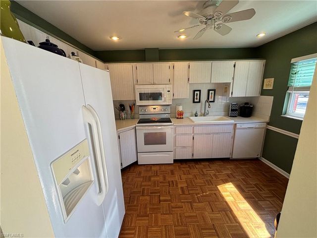 1515 Edgewater CIR, Fort Myers, FL 33919