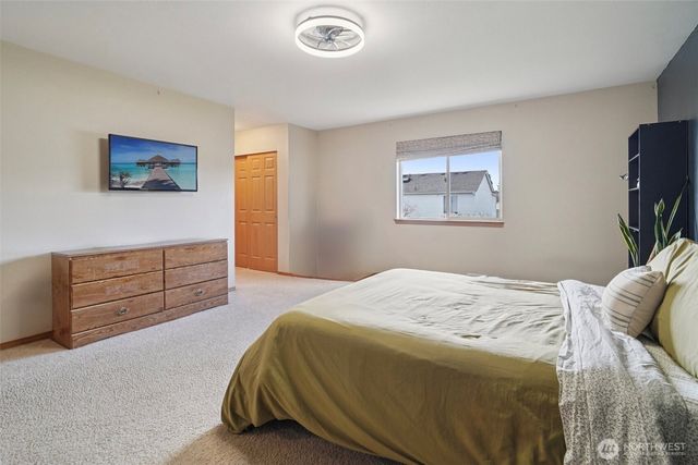 14921 Mountain View Court SE, Yelm, WA 98597