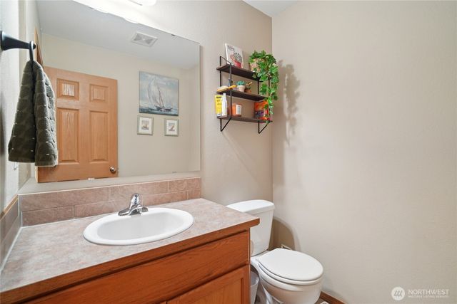 14921 Mountain View Court SE, Yelm, WA 98597