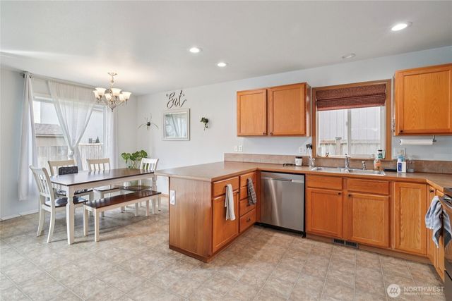 14921 Mountain View Court SE, Yelm, WA 98597