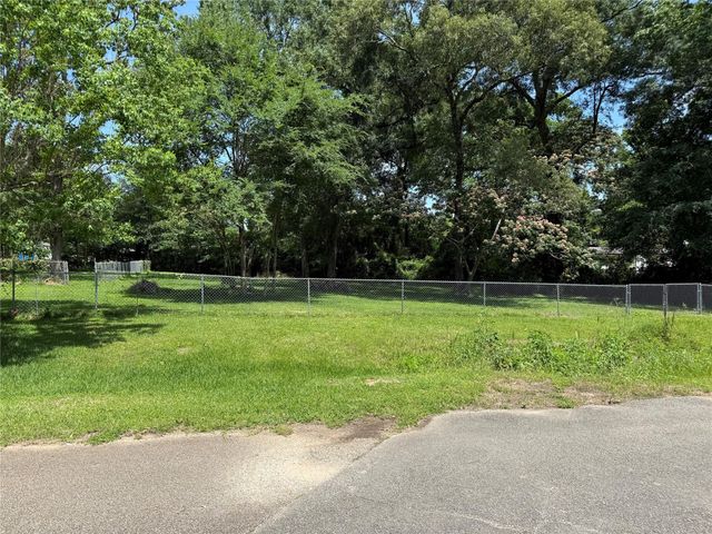 lot 4 Honeysuckle Lane, Magnolia, TX 77354