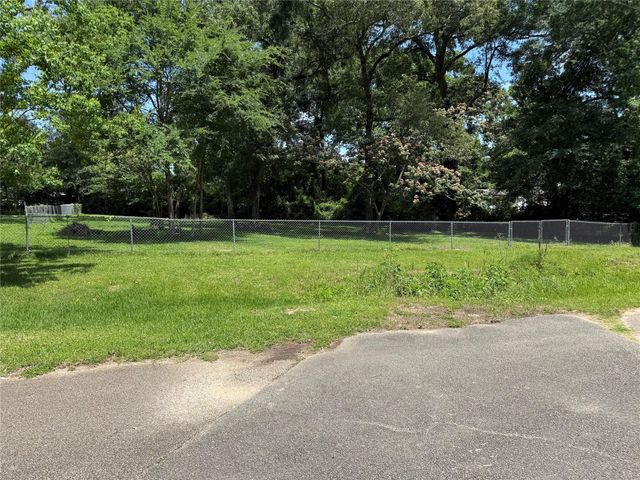 lot 4 Honeysuckle Lane, Magnolia, TX 77354