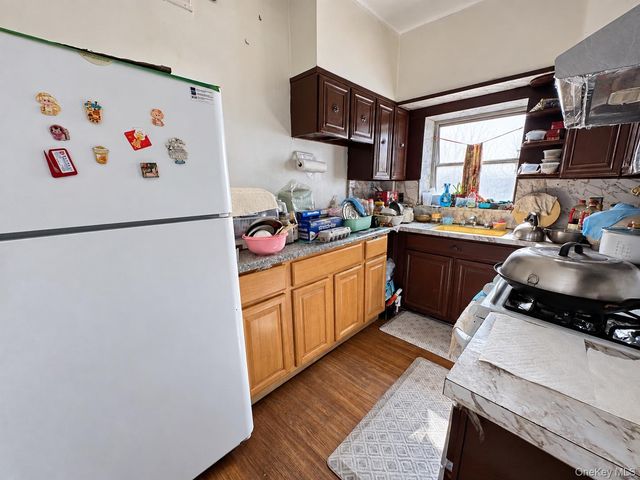 2137 E 14th Street, Brooklyn, NY 11229