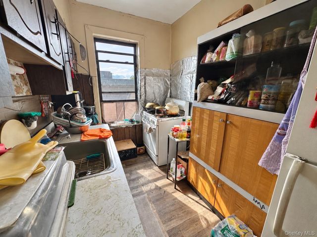 2137 E 14th Street, Brooklyn, NY 11229