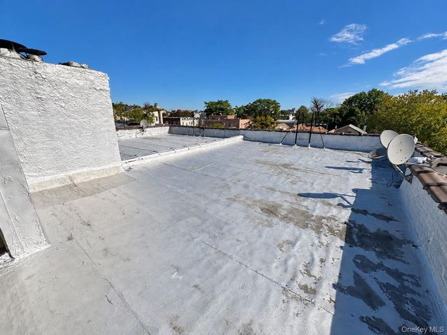 2137 E 14th Street, Brooklyn, NY 11229