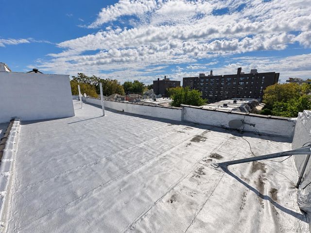 2137 E 14th Street, Brooklyn, NY 11229