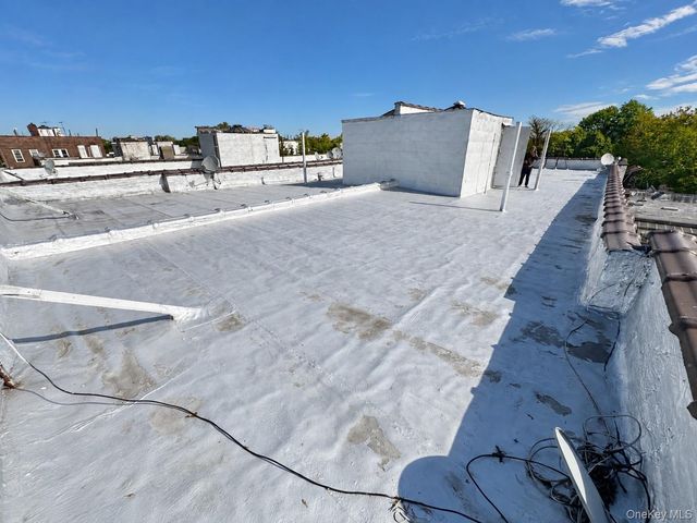 2137 E 14th Street, Brooklyn, NY 11229