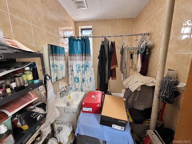 2137 E 14th Street, Brooklyn, NY 11229