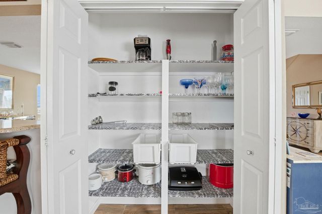 7877 White Sands Blvd, Navarre Beach, FL 32566