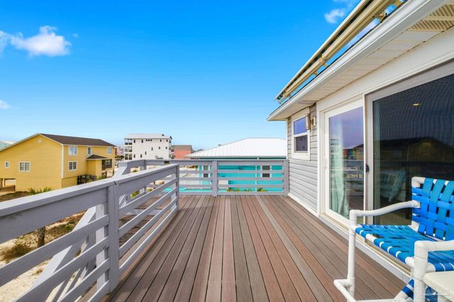 7877 White Sands Blvd, Navarre Beach, FL 32566