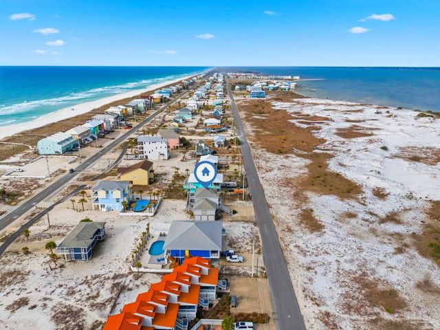 7877 White Sands Blvd, Navarre Beach, FL 32566