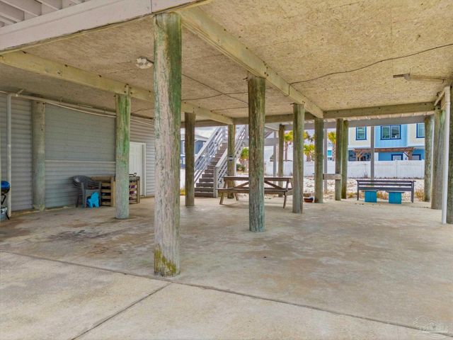 7877 White Sands Blvd, Navarre Beach, FL 32566