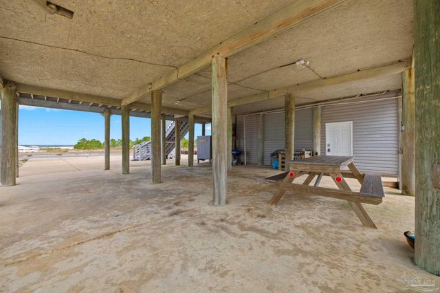 7877 White Sands Blvd, Navarre Beach, FL 32566