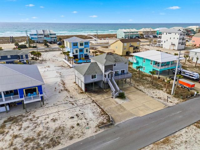 7877 White Sands Blvd, Navarre Beach, FL 32566