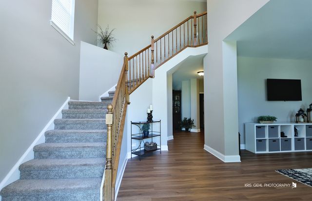 60 Arden Lane, Round Lake, IL 60073