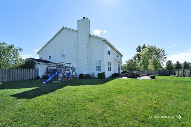 60 Arden Lane, Round Lake, IL 60073
