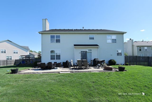 60 Arden Lane, Round Lake, IL 60073