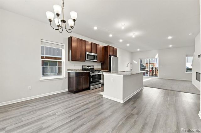 762 Huntley Lane, Troy, MI 48085